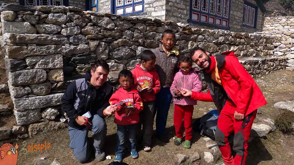 Lápices para niños del Nepal